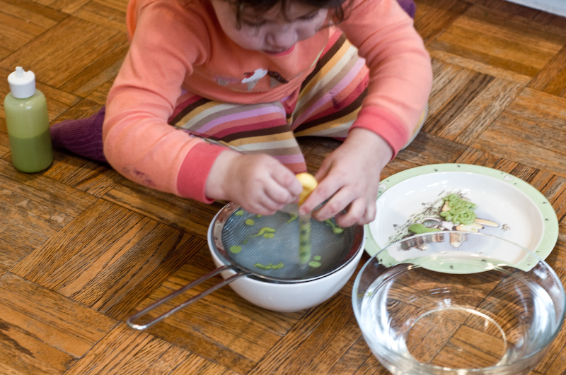 When Kids Do Molecular Gastronomy in Their Jammies When Kids Do Molecular Gastronomy in Their Jammies
