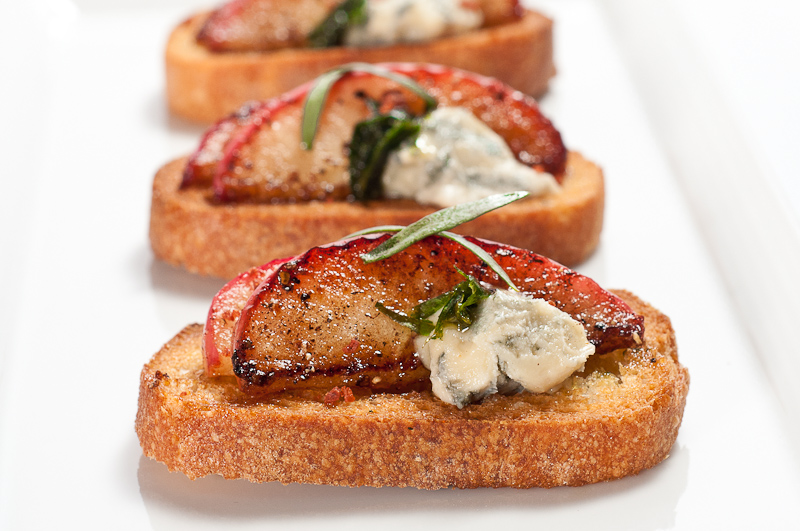 Caramelized Apple and Blue Cheese Crostini